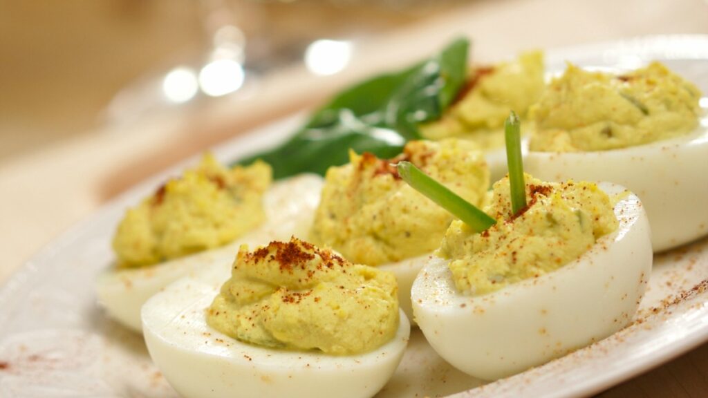 MASAK TELUR DENGAN KEJU BIRU ALA-ALA PRANCIS