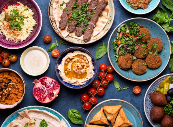 5 INSPIRASI RESEP MAKAN MALAM ALA-ALA ARABIA